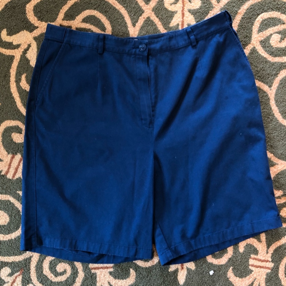 LLBean original fit blue shorts 18 reg